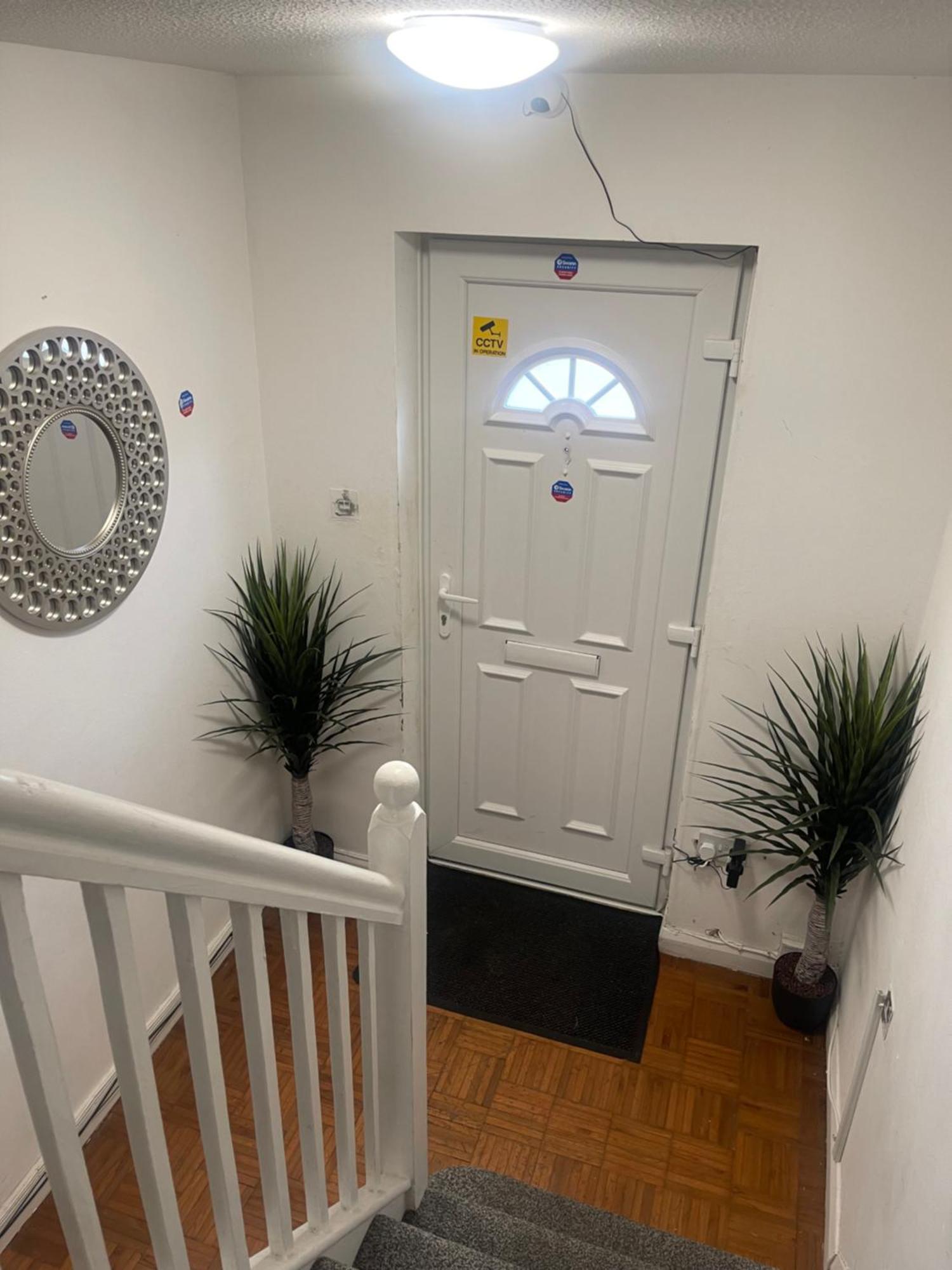 North Avenue Guest House Ltd, Heathrow Airport-Free Parking Hayes  Exterior photo