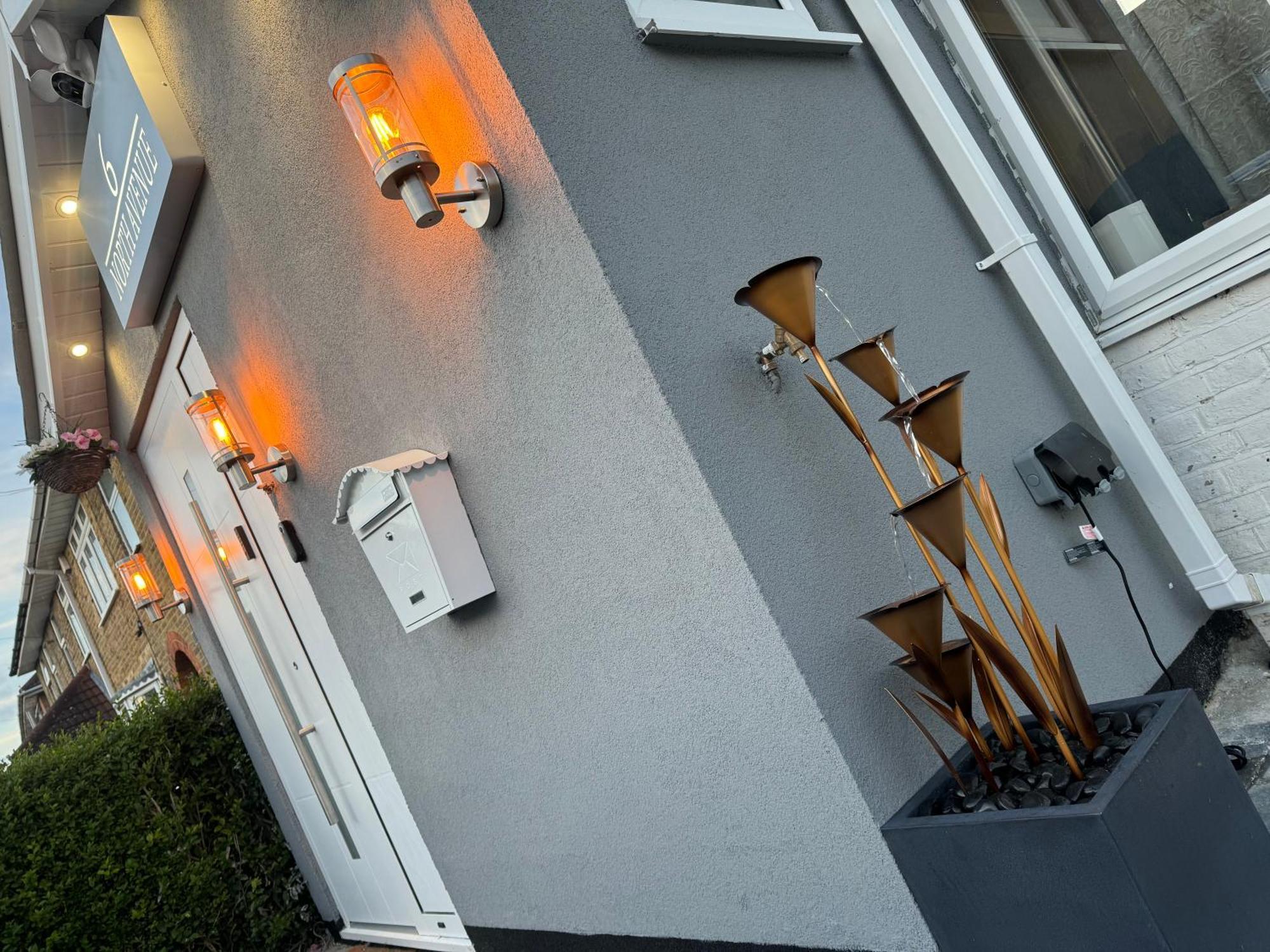 North Avenue Guest House Ltd, Heathrow Airport-Free Parking Hayes  Exterior photo